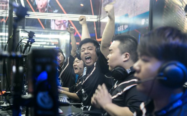 拜仁的后防 拜仁的后防